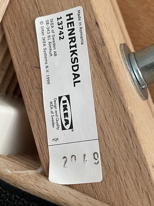 Conjunto de mesa extensivel e 4 cadeiras - HENRIKSDAL