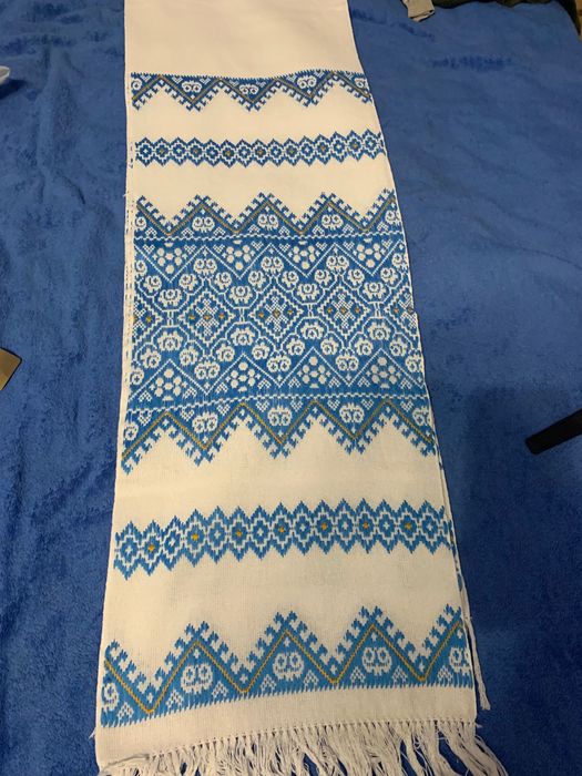 Рушники вишиті низинкою