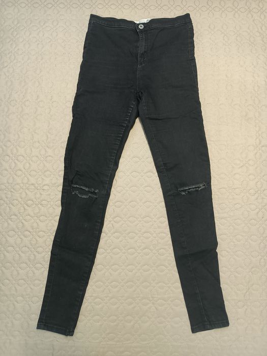 Spodnie z dziurami na kolanach 36