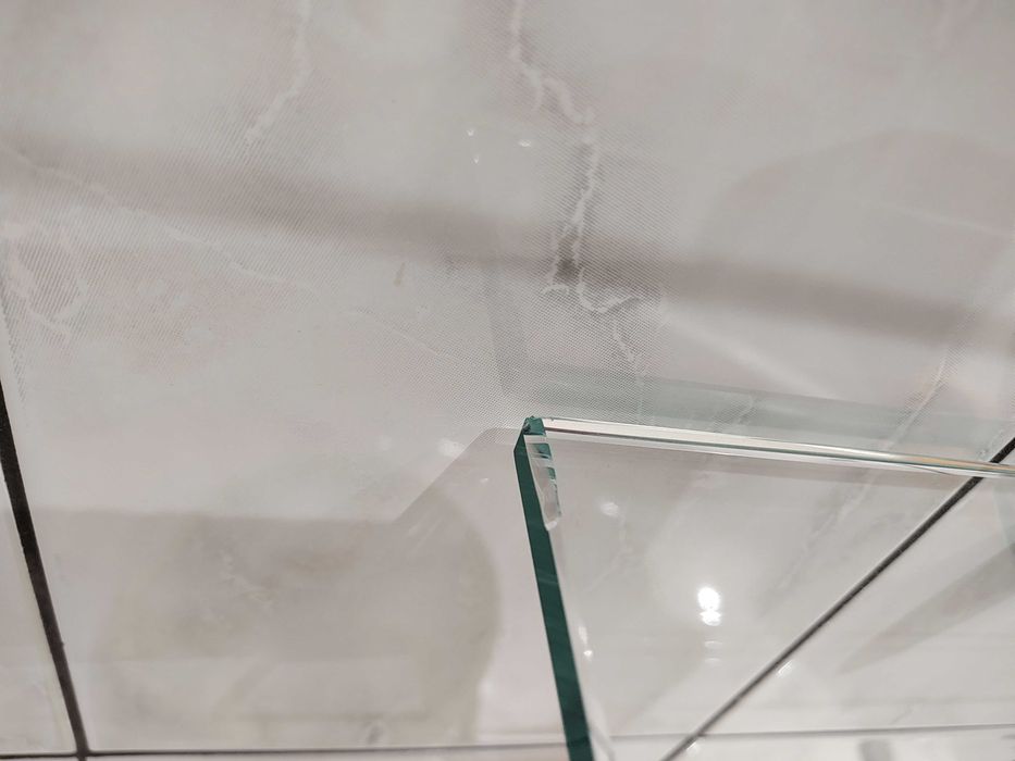 Półki szklane - grube szkło