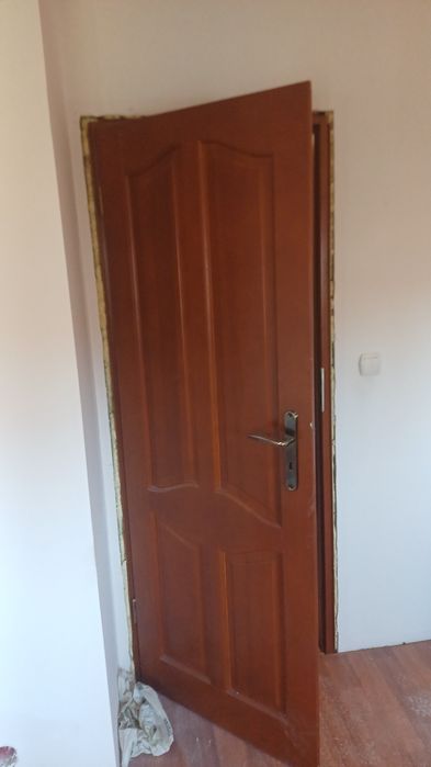 Drzwi wewnętrzne z drewna