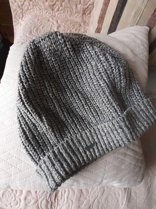 Abercrombie & Fitch, czapka damska