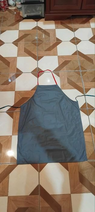 Fartuch  wozany  nowy