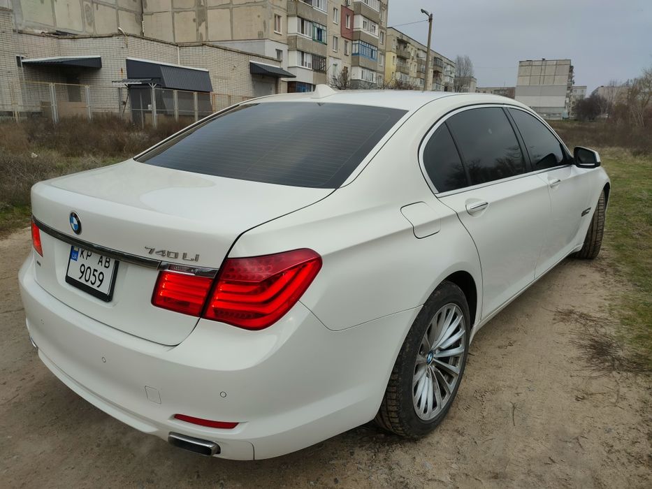 Продам BMW 740 , 3.0 бензин, 2011р.