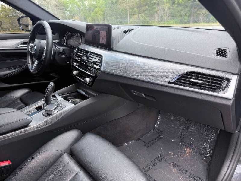 2019 BMW 5 Series 540i