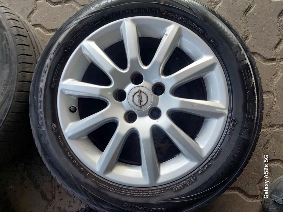 Jantes Opel  R16 Com Pneus 205/55 Furação 5X110