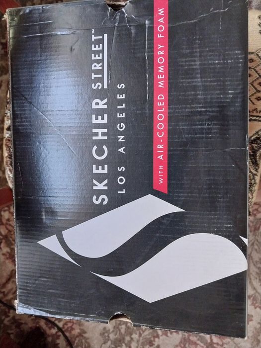 Кеды кожанные "SKECHER street Los Angeles ",43размер.