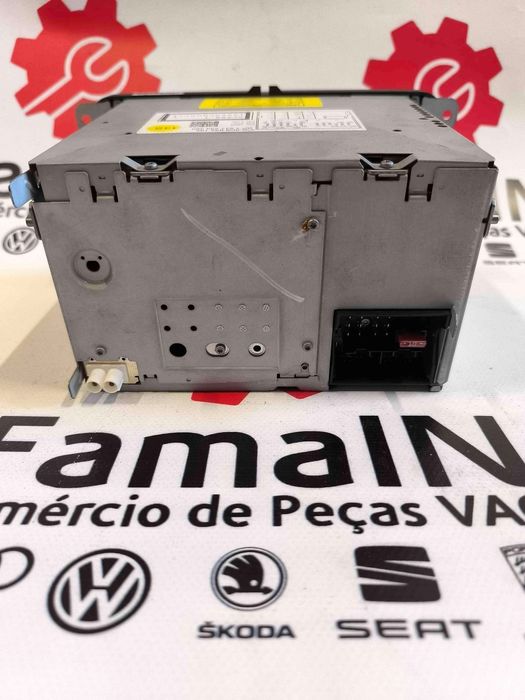 Rádio / Auto Rádio VW SCIROCCO III 1.4 TSI (118 kW / 160 cv) [05.2008 - 11.2017] 3C8035195 (OEM) | 7647239360 (OEM)
