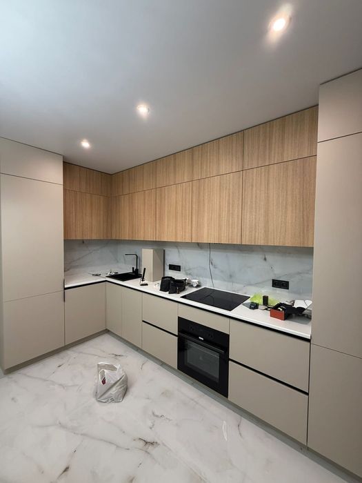 Евро 3 х комн . Рассрочка . Ремонт ,мебель ,техника . Архитекторская