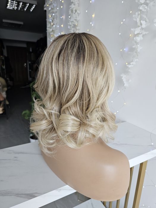 Peruka premium Tery lace front loki naturalna fryzura