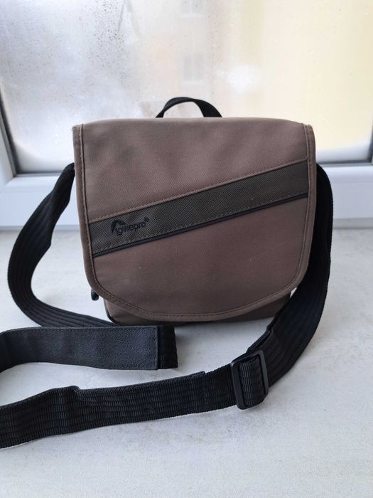 цифрова дзеркальна камера Canon EOS 550D