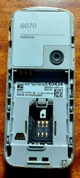 Мобильный телефон нокия 6070