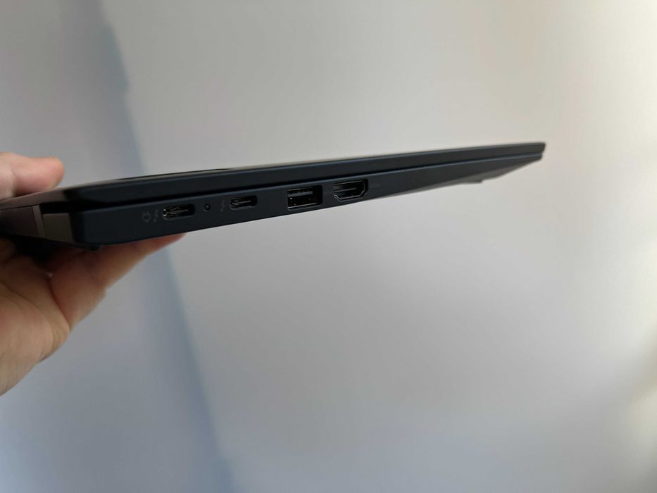 Lenovo ThinkPad X1 Carbon Gen 11 i7-1355U 16GB 512 SSD OLED W11P FV 23