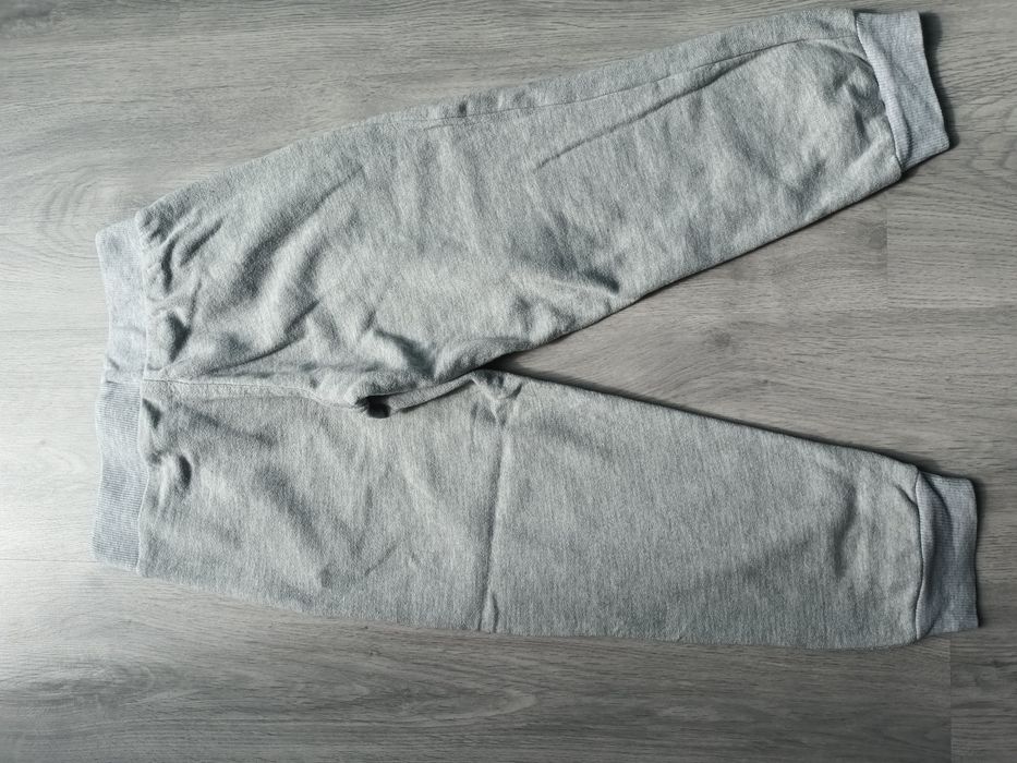 Spodnie dresowe Pepco rozm. 122