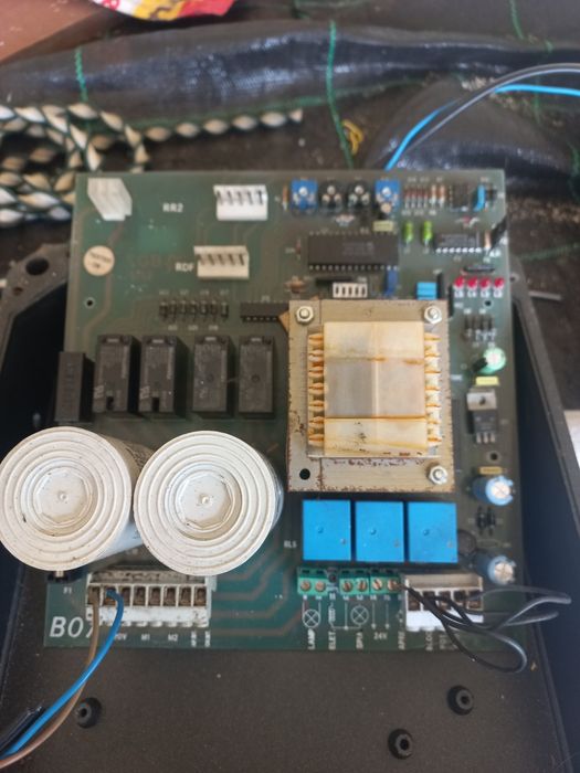 Placa para portões 2 folhas