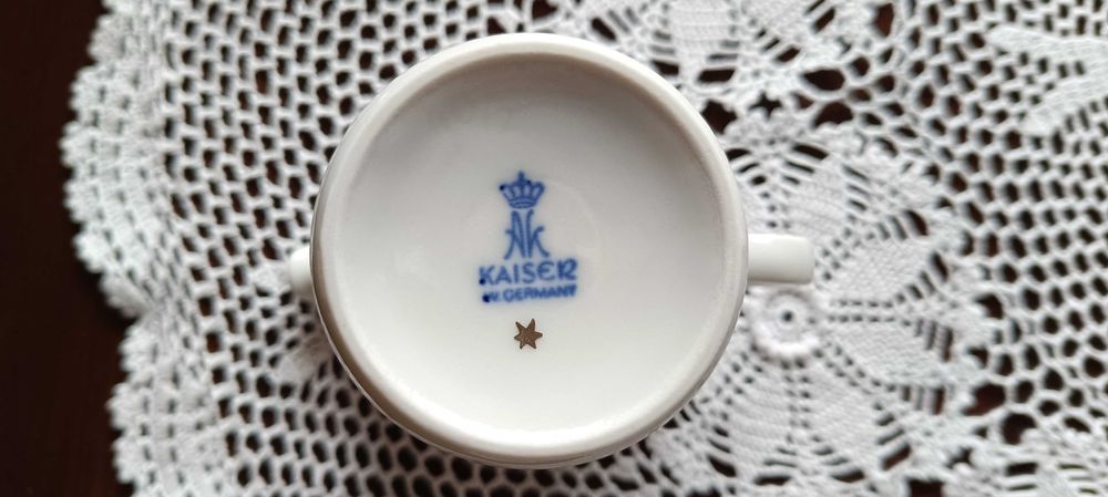 Piękny unikatowy dzbanuszek Kaiser