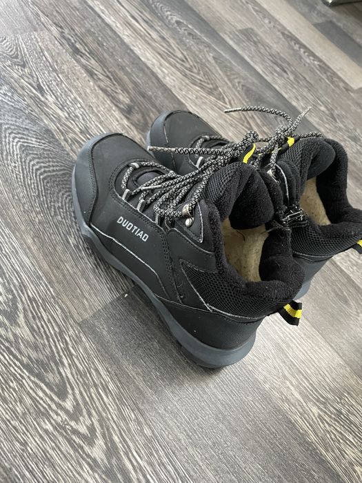 Зимові ботінки на хлопчика