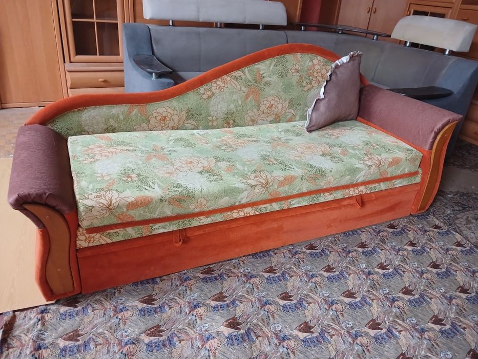 Продам диван софа