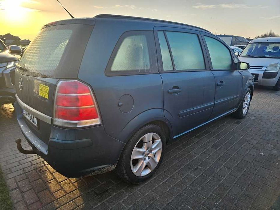Opel Zafira 7osobowy/1.8benzyna gaz/PT do lipca/2007r/140KM/manual