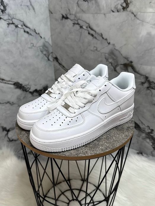 Знижка! Кросівки Nike Air Force 1 Classic White Low Найк Форси Білі Шкіра