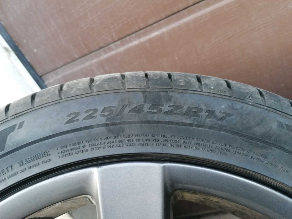 Koła aluminiowe letnie opony 225/45/17 stan bardzo dobry