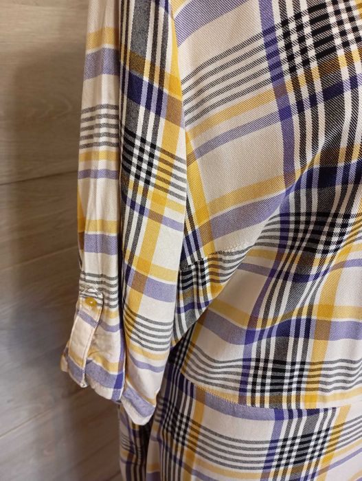 Sukienka w kolorowe paski