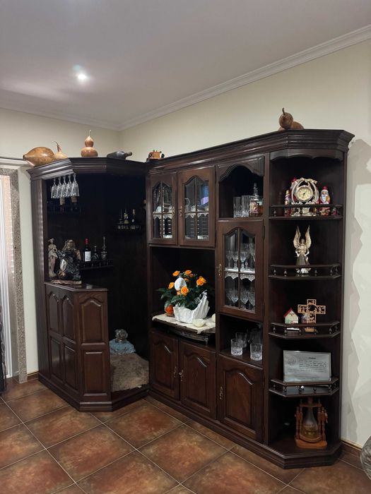 Bar em Madeira – 2,60m x 1,00m x 2,10m – Ótimo Estado – Penafiel