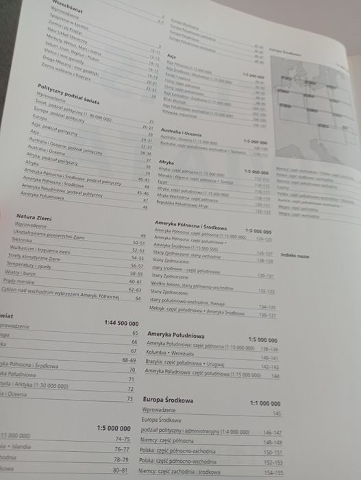 Atlas świata - Praca zbiorowa pascal