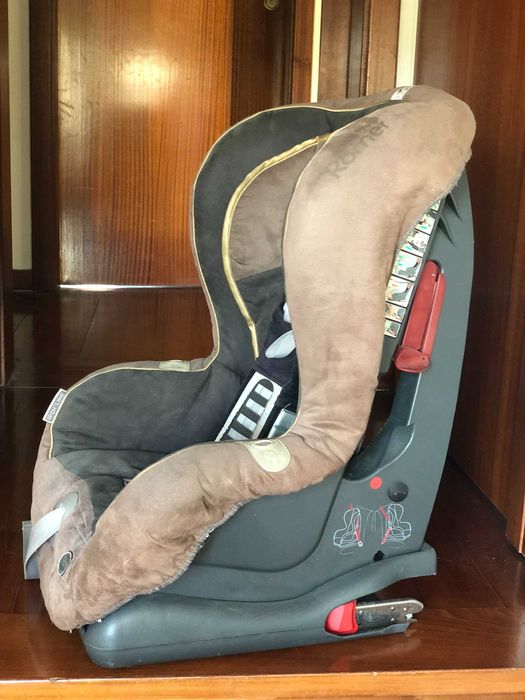 Cadeira Auto Römer – Grupo 1 – segura e confortável (9–18kg)