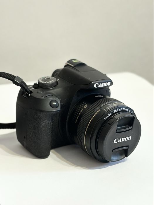 Canon EOS 2000D + 2 об’єктиви (50mm 1.4) + рюкзак | Готовий комплект