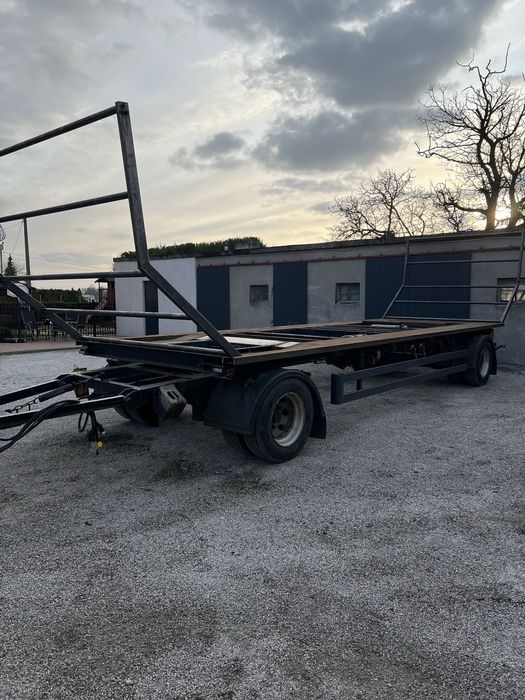 Przyczepa, laweta do bel