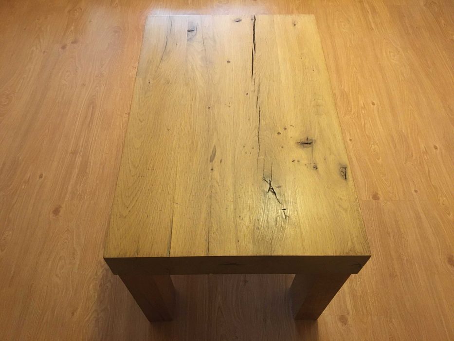 Mesa em carvalho maciço