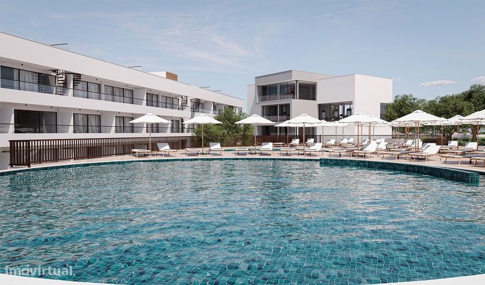 Apartamento T0 mobilado à venda no The Court em Carvoeiro, Algarve