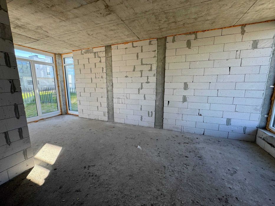 Продаж будинку на Дендропарку