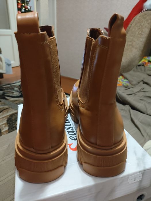 Продам демісізоні сапожки