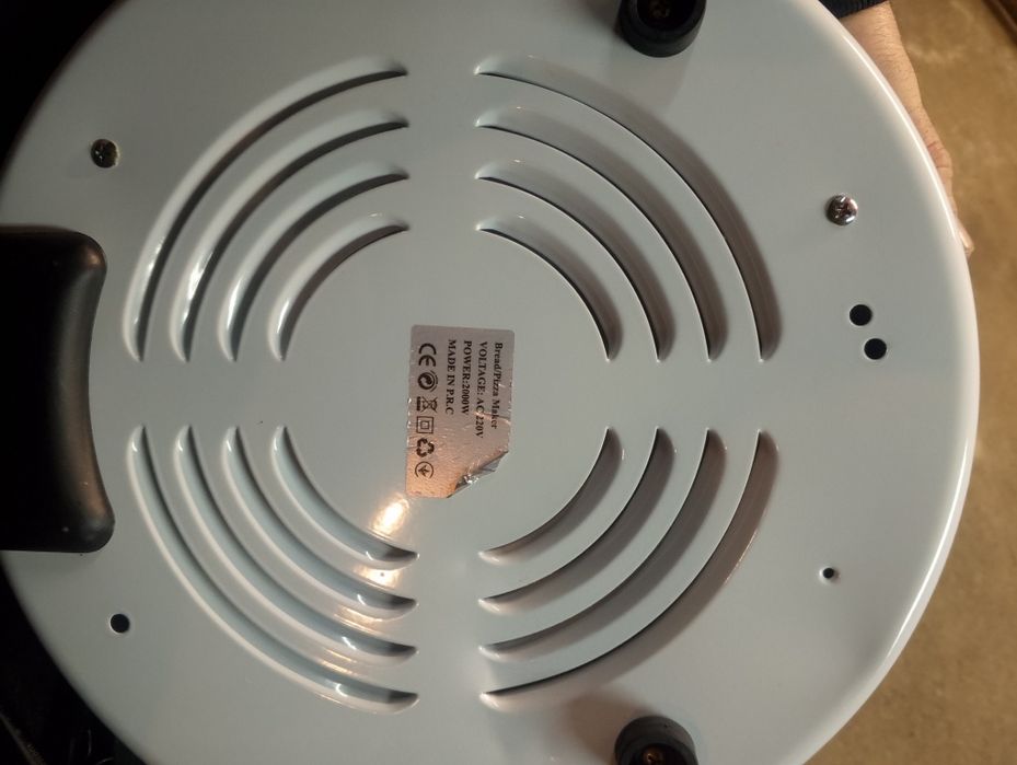 Elektryczna maszynka do pieczenia pizzy