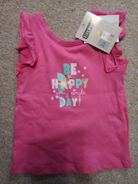 Zestaw bluzeczka plus spodenki roz 56 NOWY