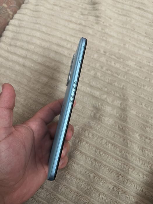 OnePlus Nord CE 2 light