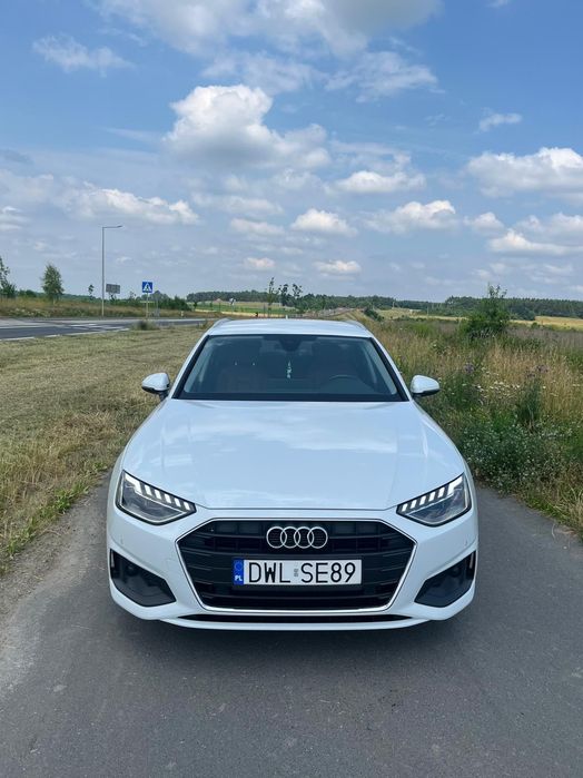 Audi A4 Avant B9 FL | Biały Gletscher | Skóry Okapi Brown | Hak el.