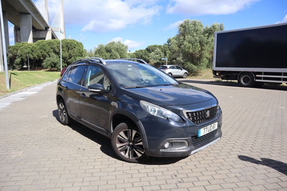 Peugeot 2008 1.2 PureTech 110 Allure