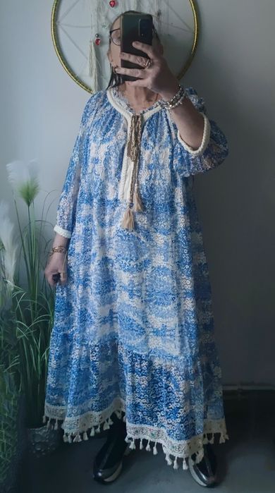 Sukienka ażurowa boho