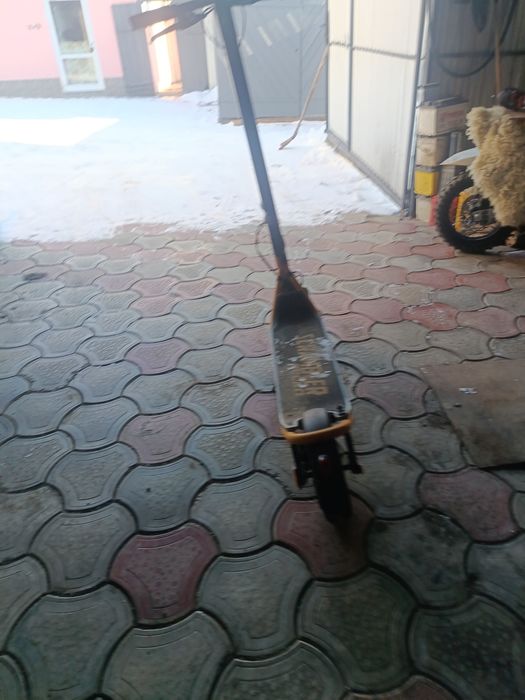 Продаж самокатів