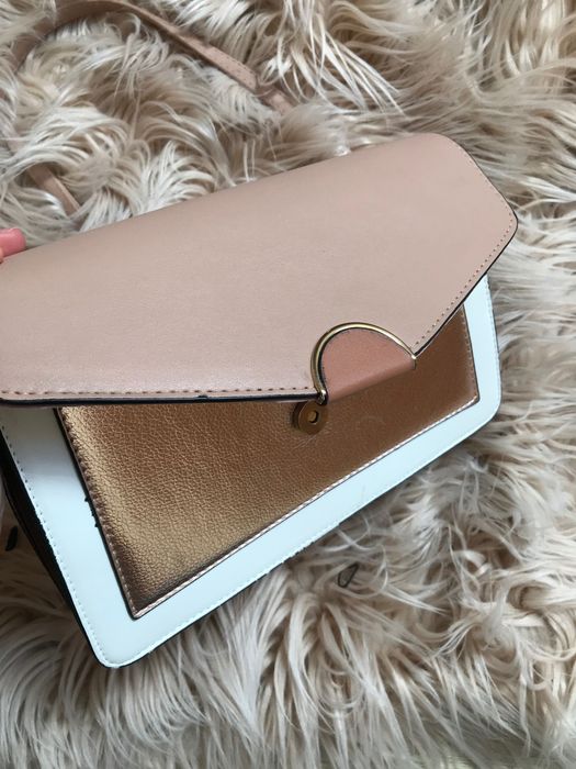 Сумочка з ремінцем