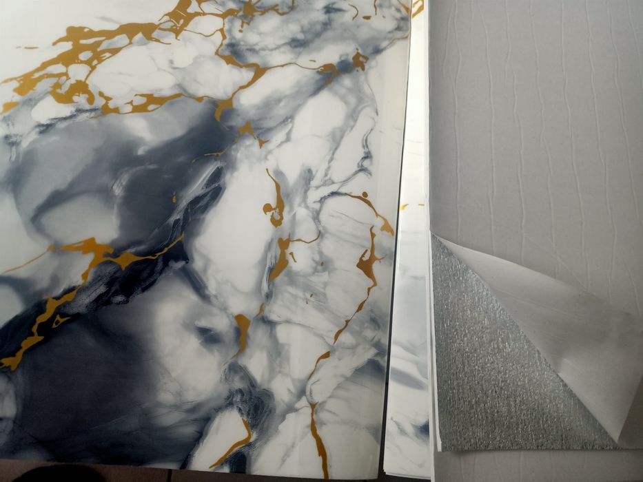 Панелі для швидкого ремонту 30 на 60 см.на клеючій основі.