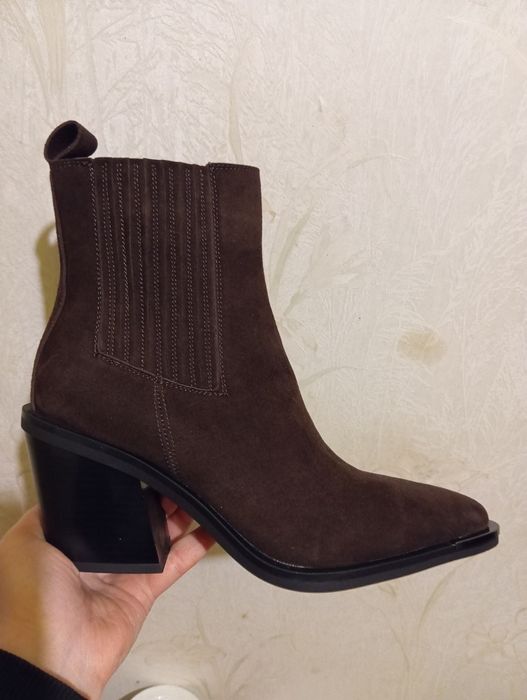 Козаки замшеві демісезонні