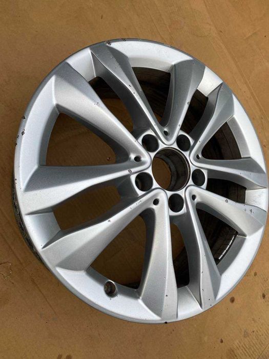 Mercedes C-Klasa A205 Pojedyncza Felga 17
