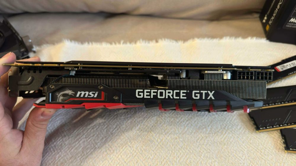 Karta graficzna MSI GeForce GTX 1080 Ti 11GB – 100% Sprawna