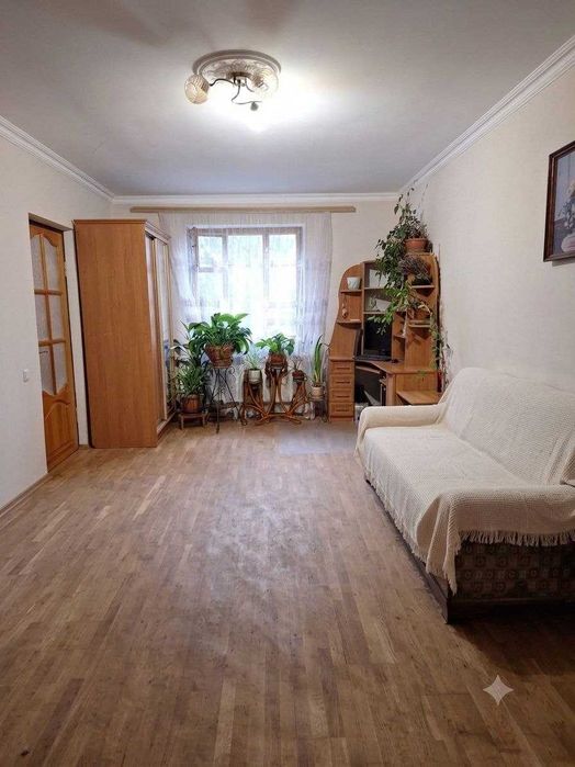Продаж будинку біля Млинова