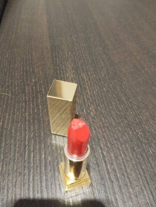 Pomadka Yves Saint Laurent 87