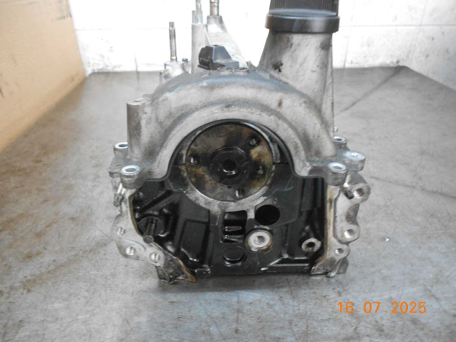 Motor  YARIS 2011  D4D   TMI E 12